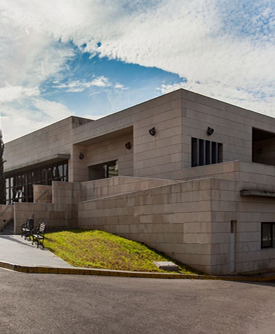 coronas de flores para el tanatorio Dos hermanas de Sevilla
